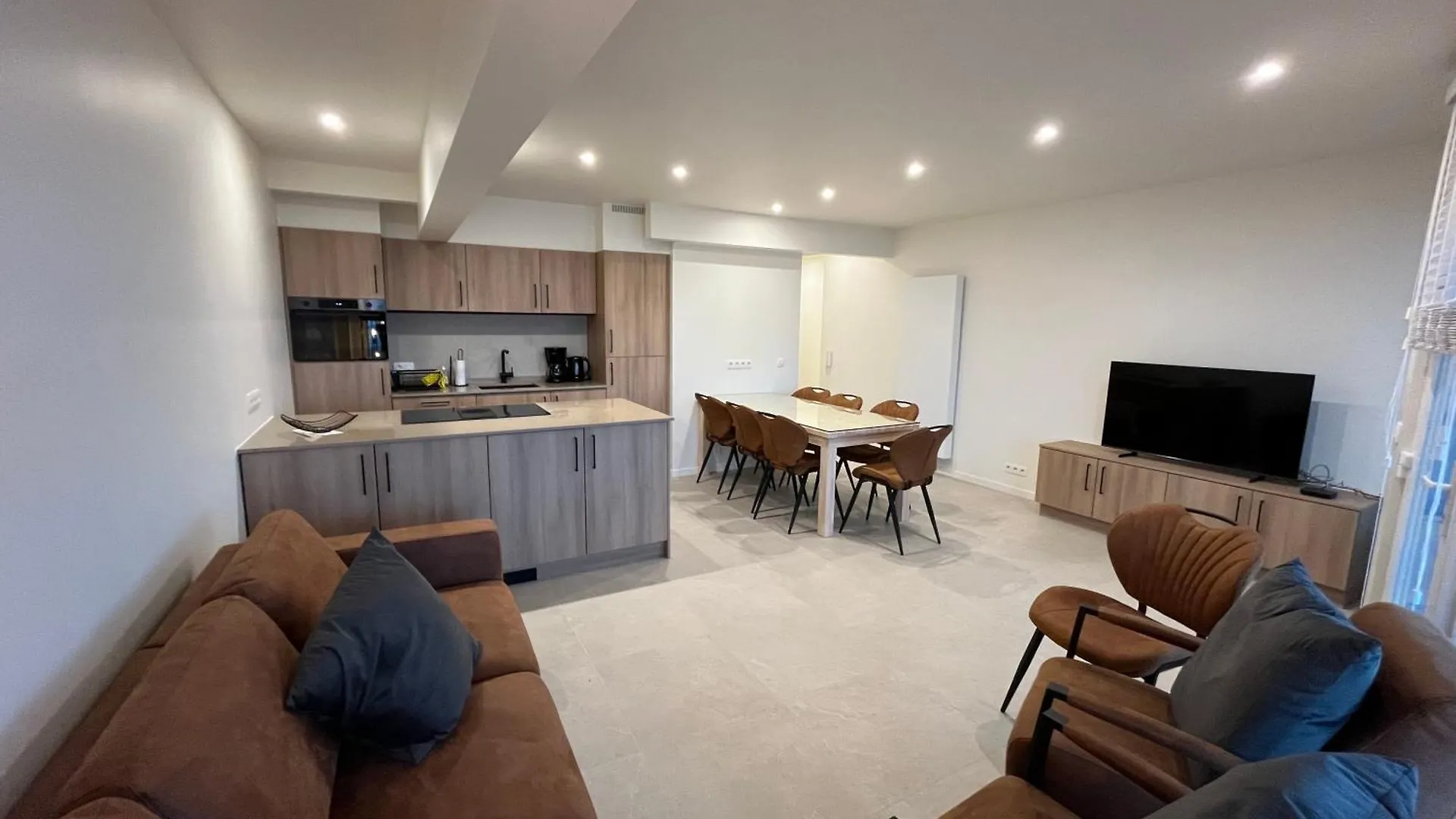 Luxury Apartment On The Seafront Of Ostend T07