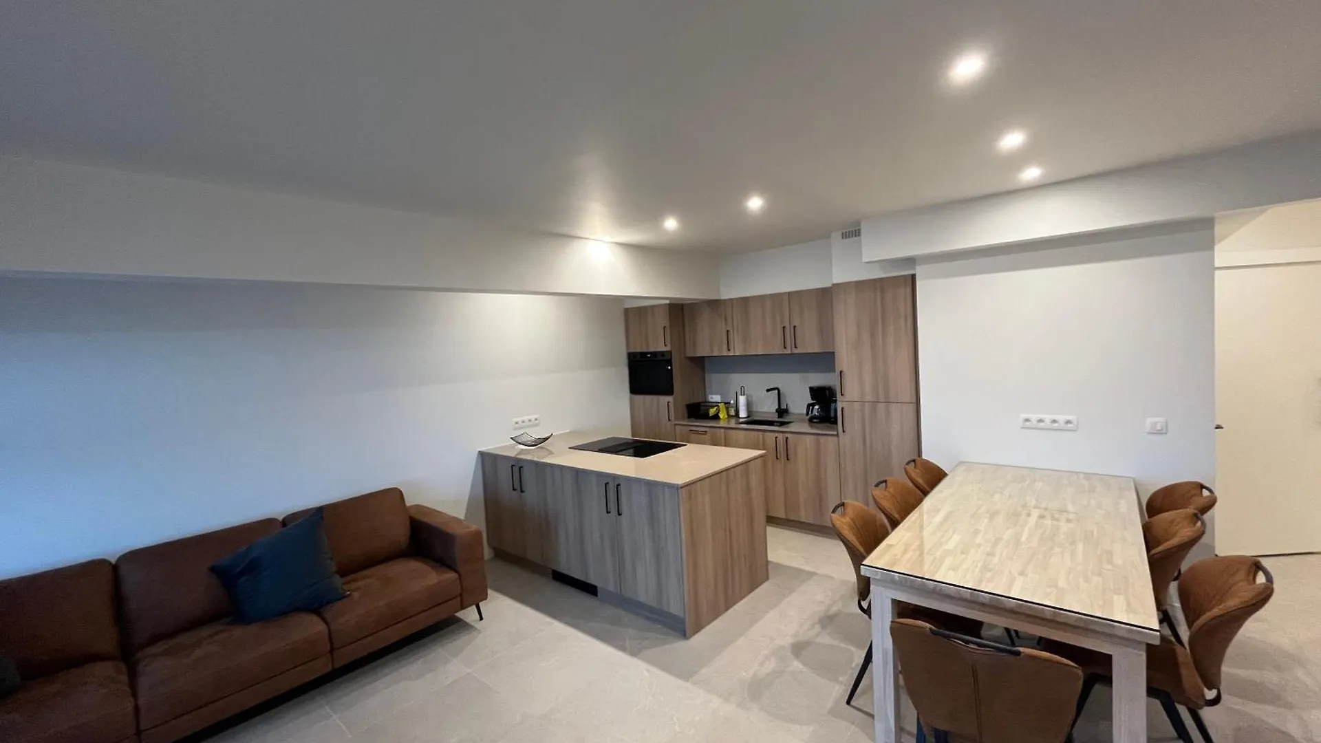 Luxury Apartment On The Seafront Of Ostend T07
